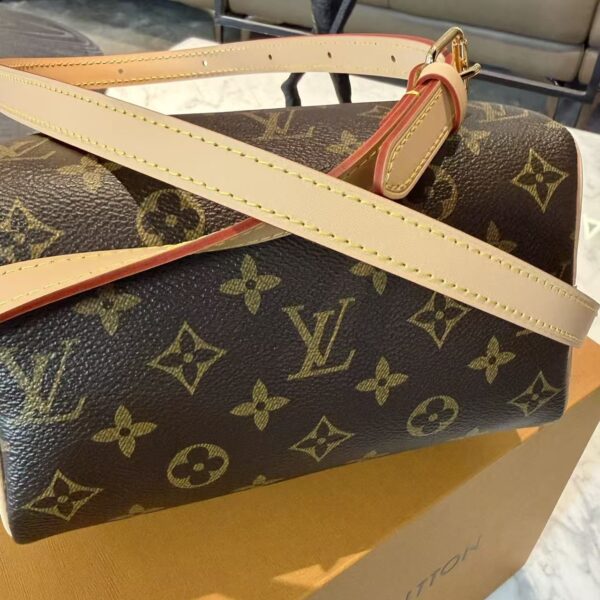 Modern Style Trendy Bag L301