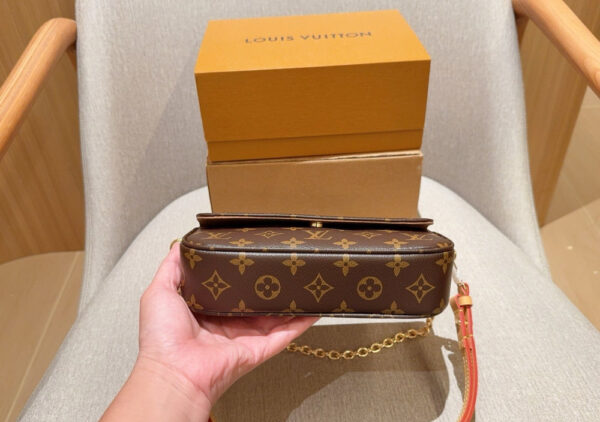 Modern Style Trendy Bag L5231