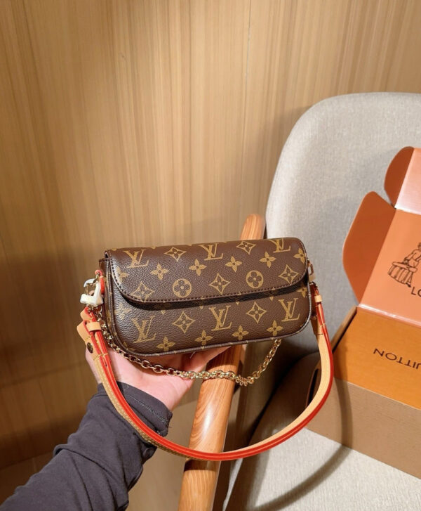Modern Style Trendy Bag L5231