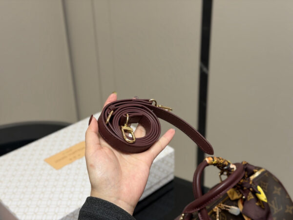 Modern Style Trendy Bag L5360