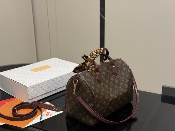 Modern Style Trendy Bag L5360
