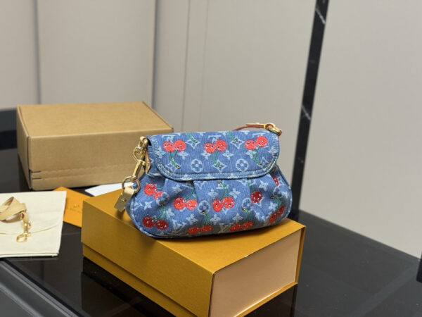 Modern Style Trendy Bag L5358