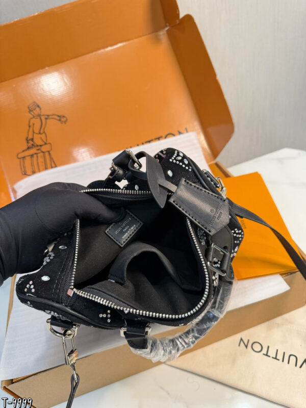 Modern Style Trendy Bag L5356