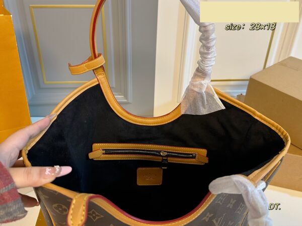 Modern Style Trendy Bag L5260