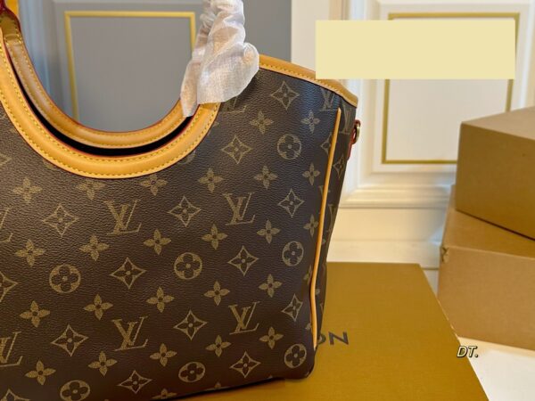 Modern Style Trendy Bag L5260