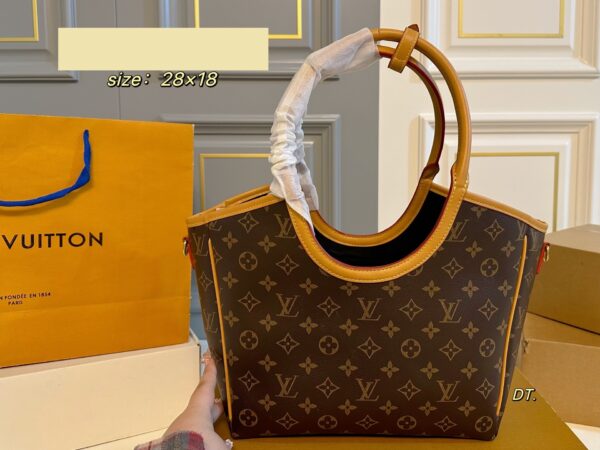 Modern Style Trendy Bag L5260