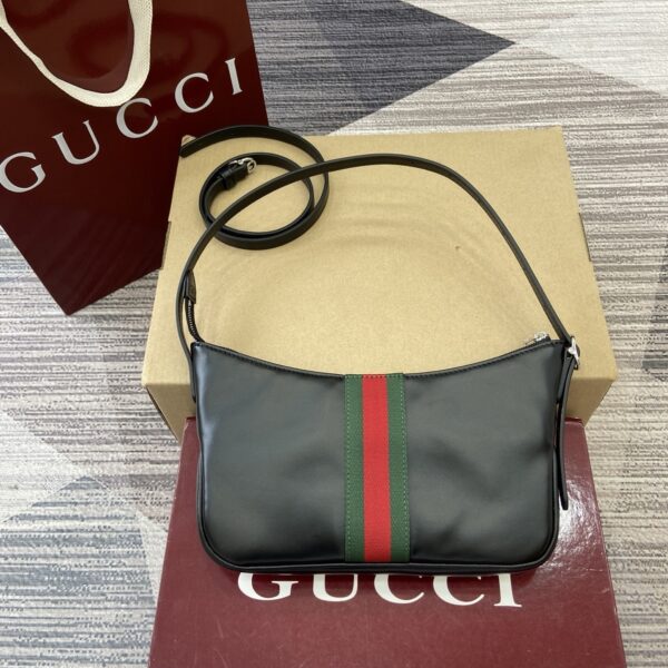 Modern Style Trendy GG Lunetta Small Black Crossbody Bag KK04350