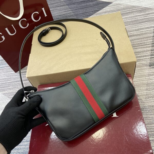 Modern Style Trendy GG Lunetta Small Black Crossbody Bag KK04350