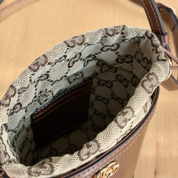 Iconic GG Handbag 760201