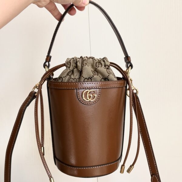 Iconic GG Handbag 760201