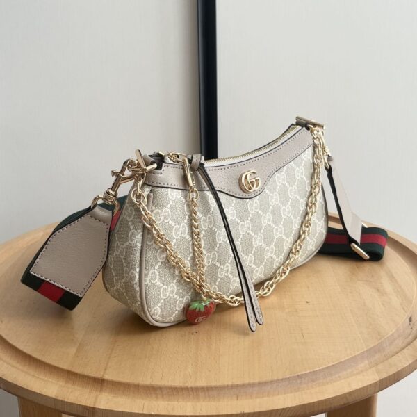 Iconic GG Handbag 735132