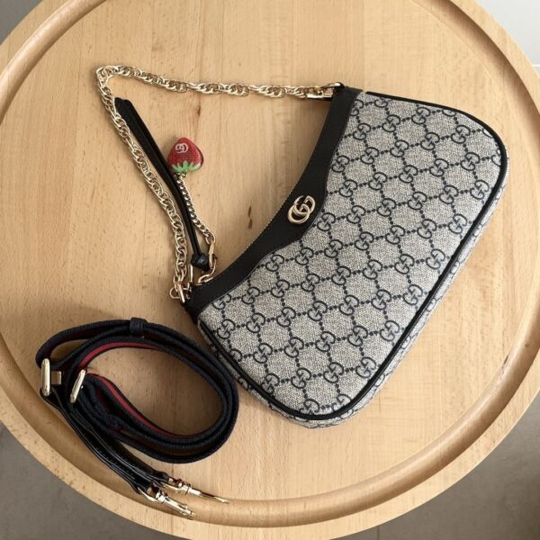 Iconic GG Handbag 735132