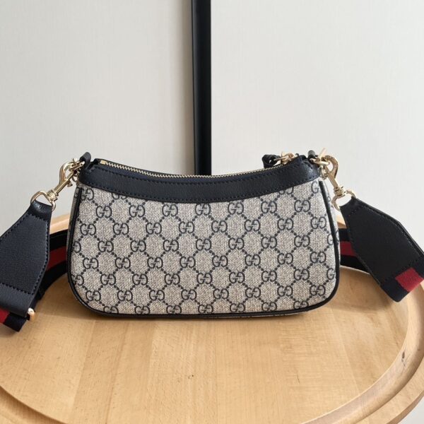 Iconic GG Handbag 735132
