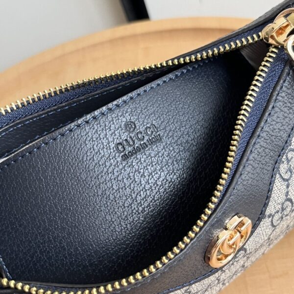 Iconic GG Handbag 735132