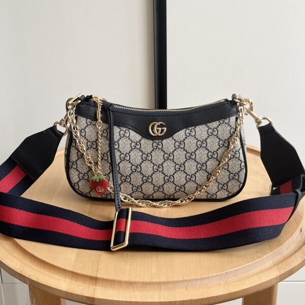 Iconic GG Handbag 735132