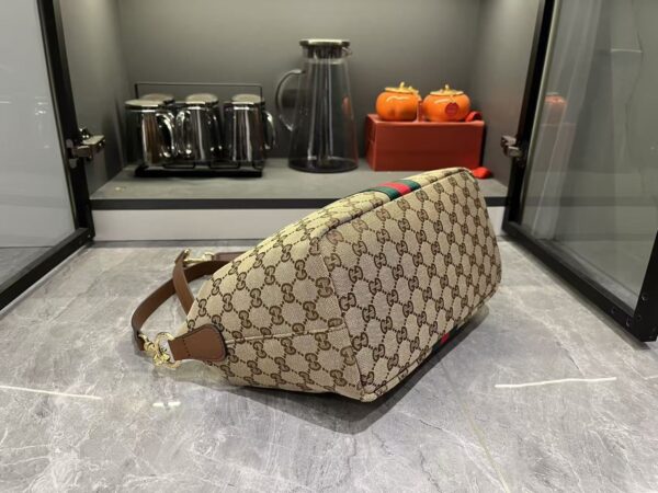 Iconic GG Handbag 857799