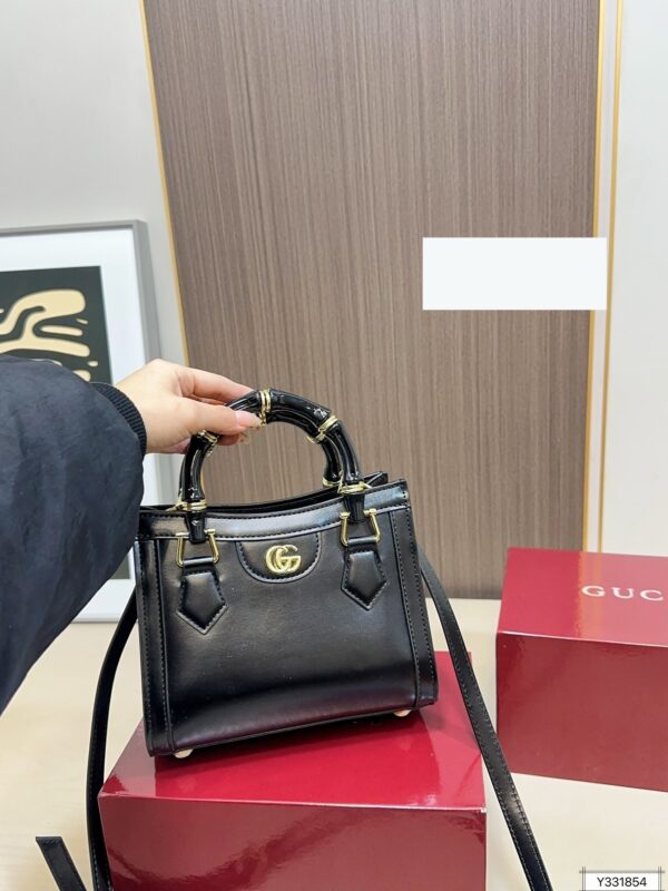 Modern Style Trendy GG Handbag GG26131