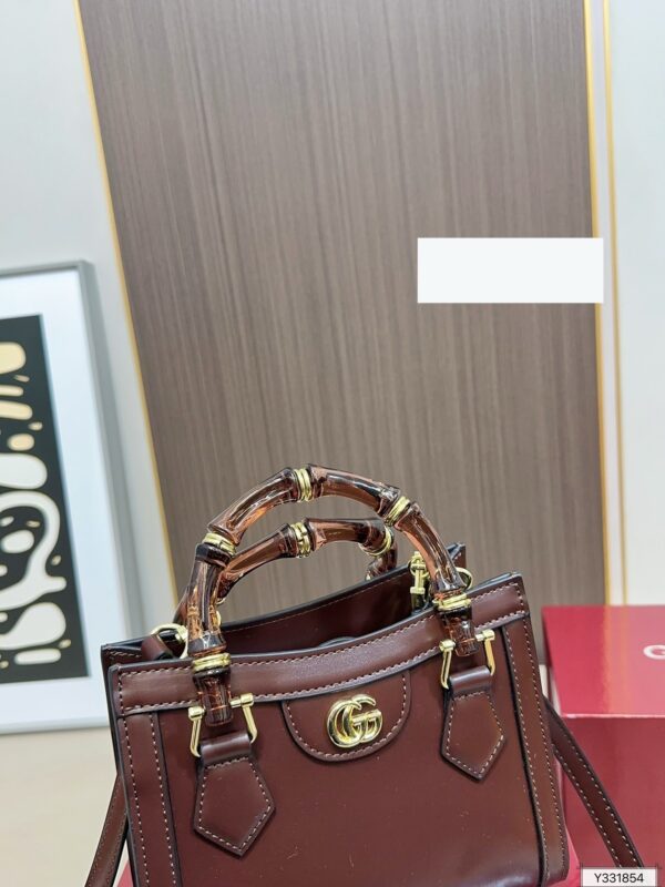 Modern Style Trendy GG Handbag GG26131