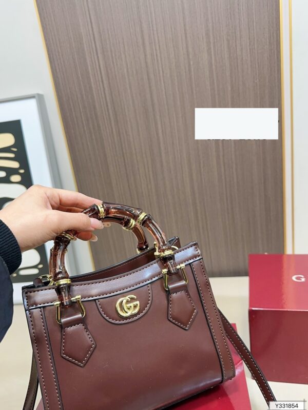 Modern Style Trendy GG Handbag GG26131