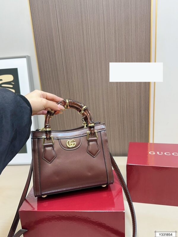 Modern Style Trendy GG Handbag GG26131