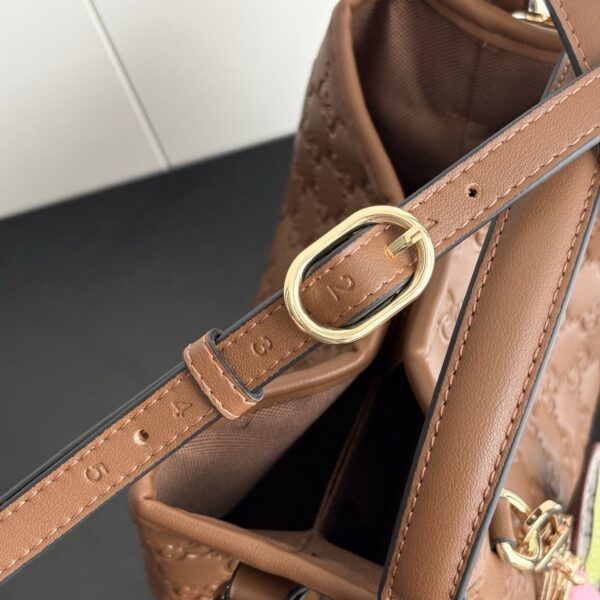 Iconic GG Handbag 815118