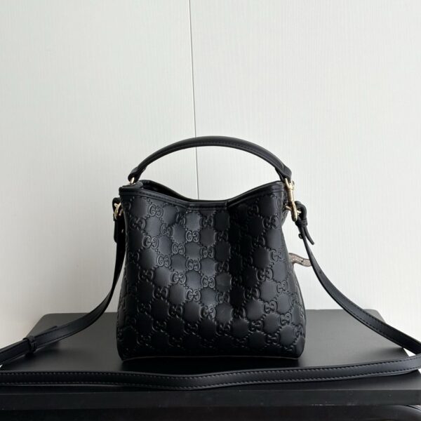Iconic GG Handbag 815118