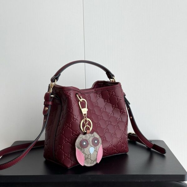 Iconic GG Handbag 815118