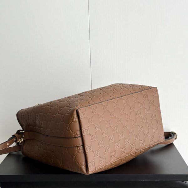 Iconic GG Handbag 815103