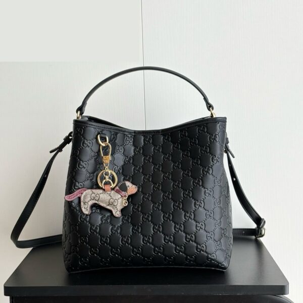 Iconic GG Handbag 815103