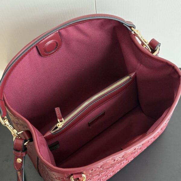 Iconic GG Handbag 815103