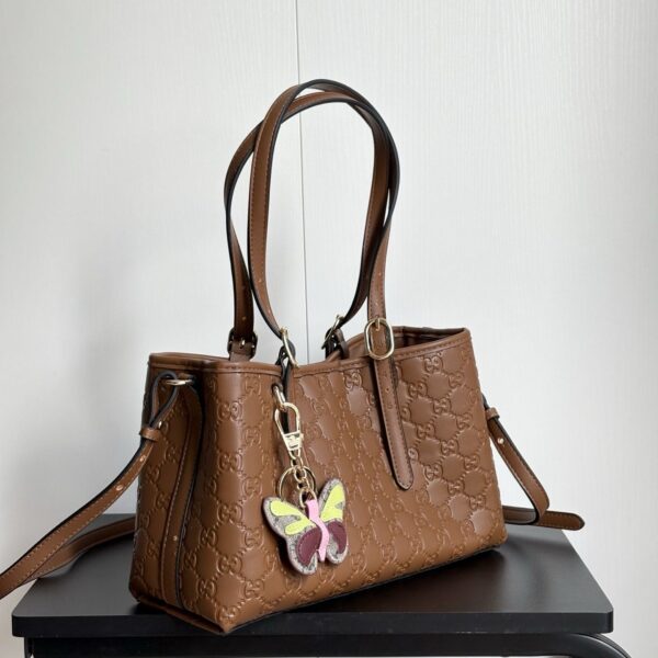 Iconic GG Handbag 815214