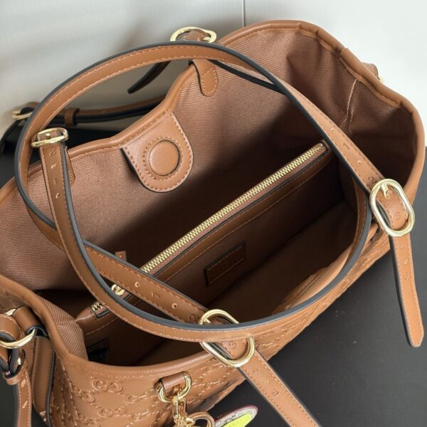Iconic GG Handbag 815214