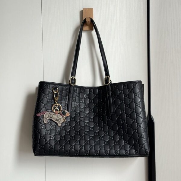 Iconic GG Handbag 815213