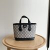 Iconic GG Handbag 811716