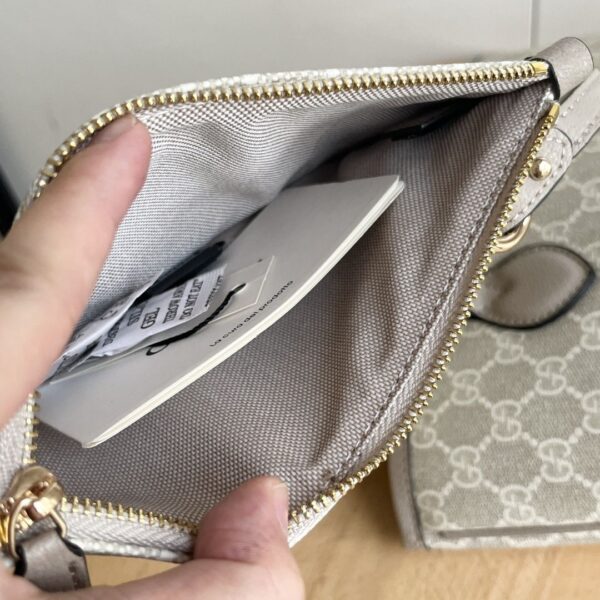 Iconic GG Handbag 811716