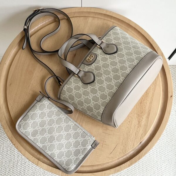 Iconic GG Handbag 811716