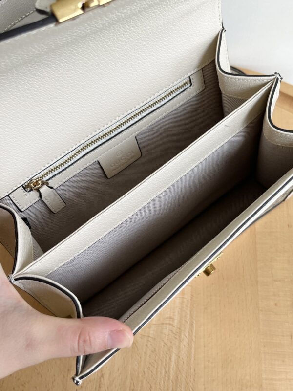 Iconic GG Handbag 651055.1