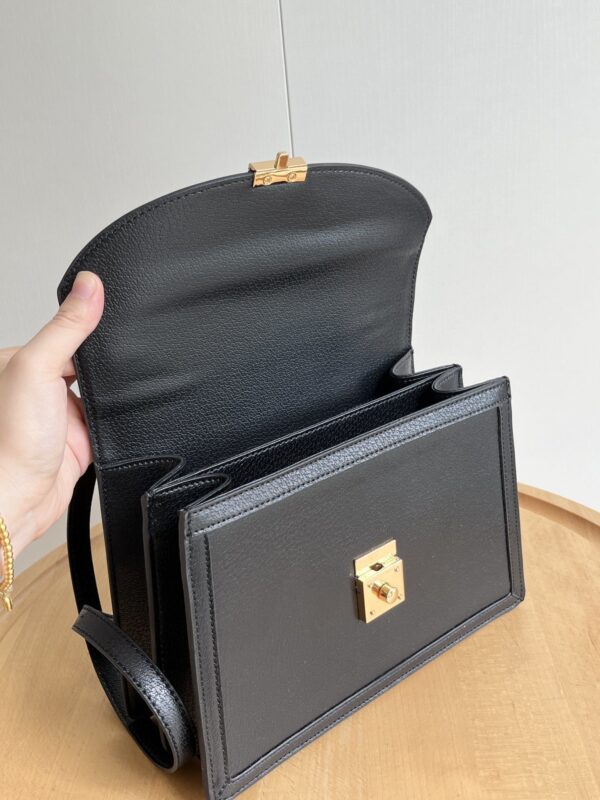 Iconic GG Handbag 651055