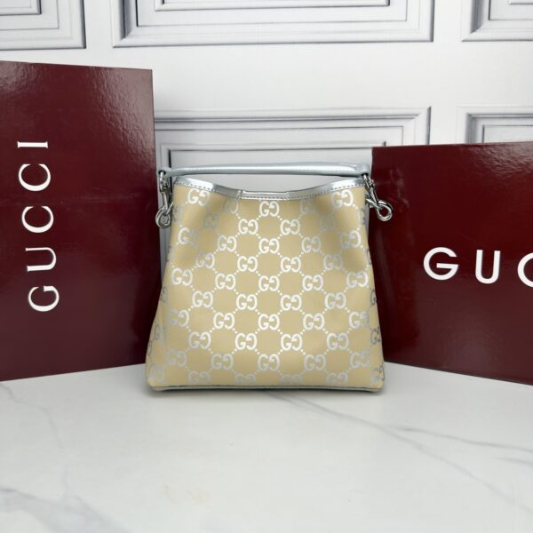 Iconic GG Handbag 815118
