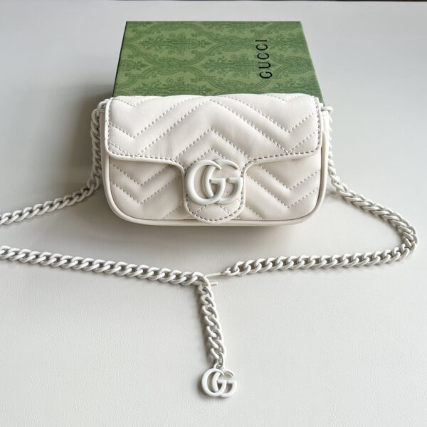Iconic GG Handbag 476433-091