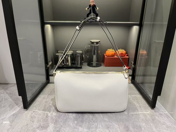 Iconic GG Handbag 862530