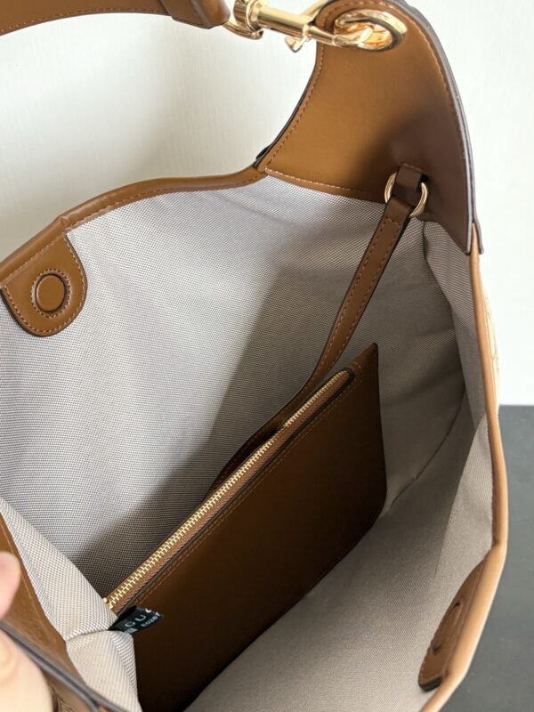 Iconic GG Handbag 815924-820169-815924