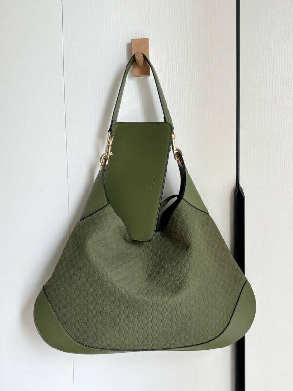 Iconic GG Handbag 815924-820169-815924