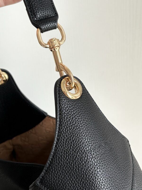 Iconic GG Handbag 815924-820169-815924