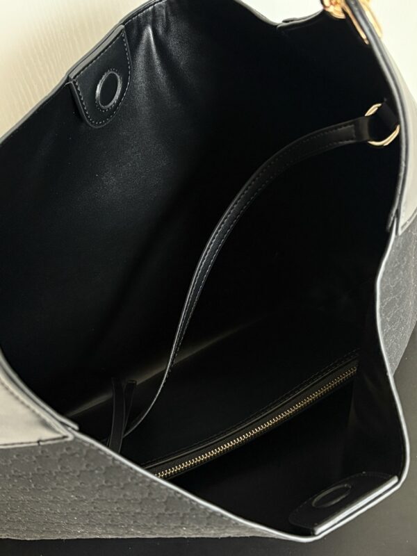 Iconic GG Handbag 815924-820169-815924