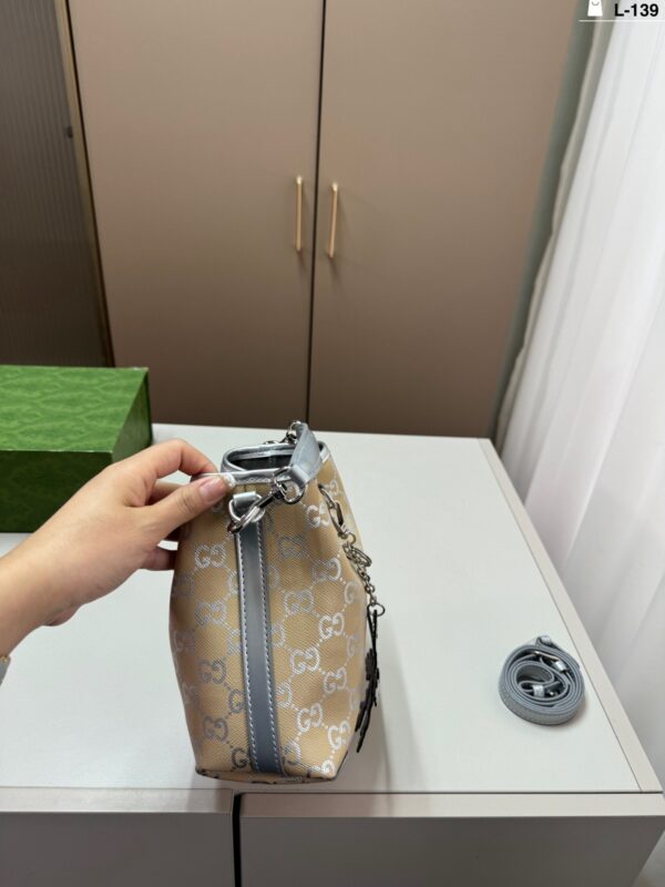Modern Style Trendy GG Handbag GG251274