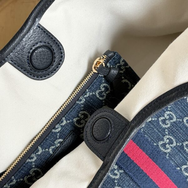 Iconic GG Handbag 853971.2