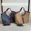 Iconic GG Handbag 853971.2
