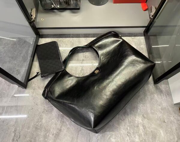 Iconic GG Handbag 853971.1