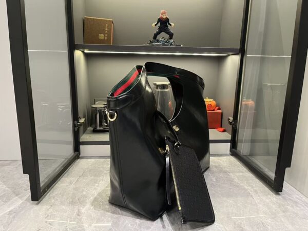 Iconic GG Handbag 853971.1